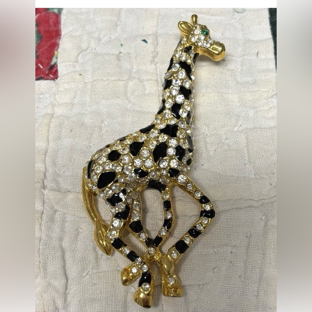 Gold and Black Giraffe Brooch